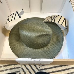 Brand new Kin the Label minimalist straw hat in olive!
